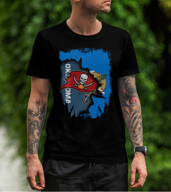 OKLAHOMA Buccaneers Flag Symbol With State Backdrop T-Shirt