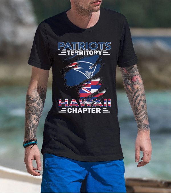 Patriots Territory Hawaii Chapter Logo With New England Patriots And Hawaiian Flag T-Shirt