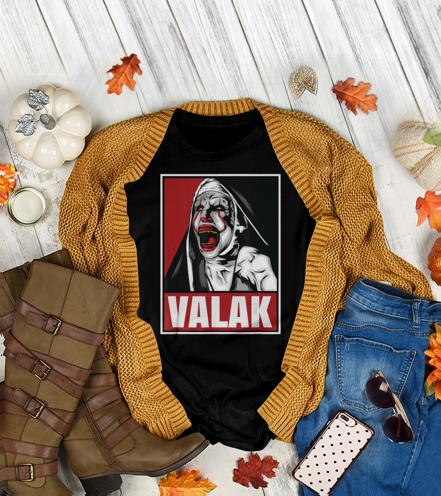 Scary Horror Valak Conjuring Nun Halloween Present T-Shirt