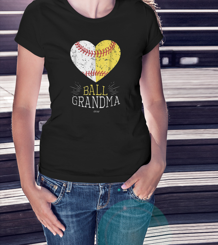 Heart Ball Grandma Baseball Softball Love T-Shirt