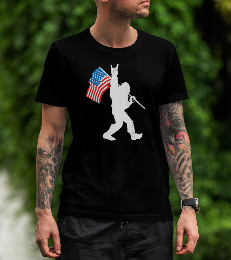 Bigfoot Rock Roll USA Flag Sasquatch Rock And Roll Gesture T-Shirt