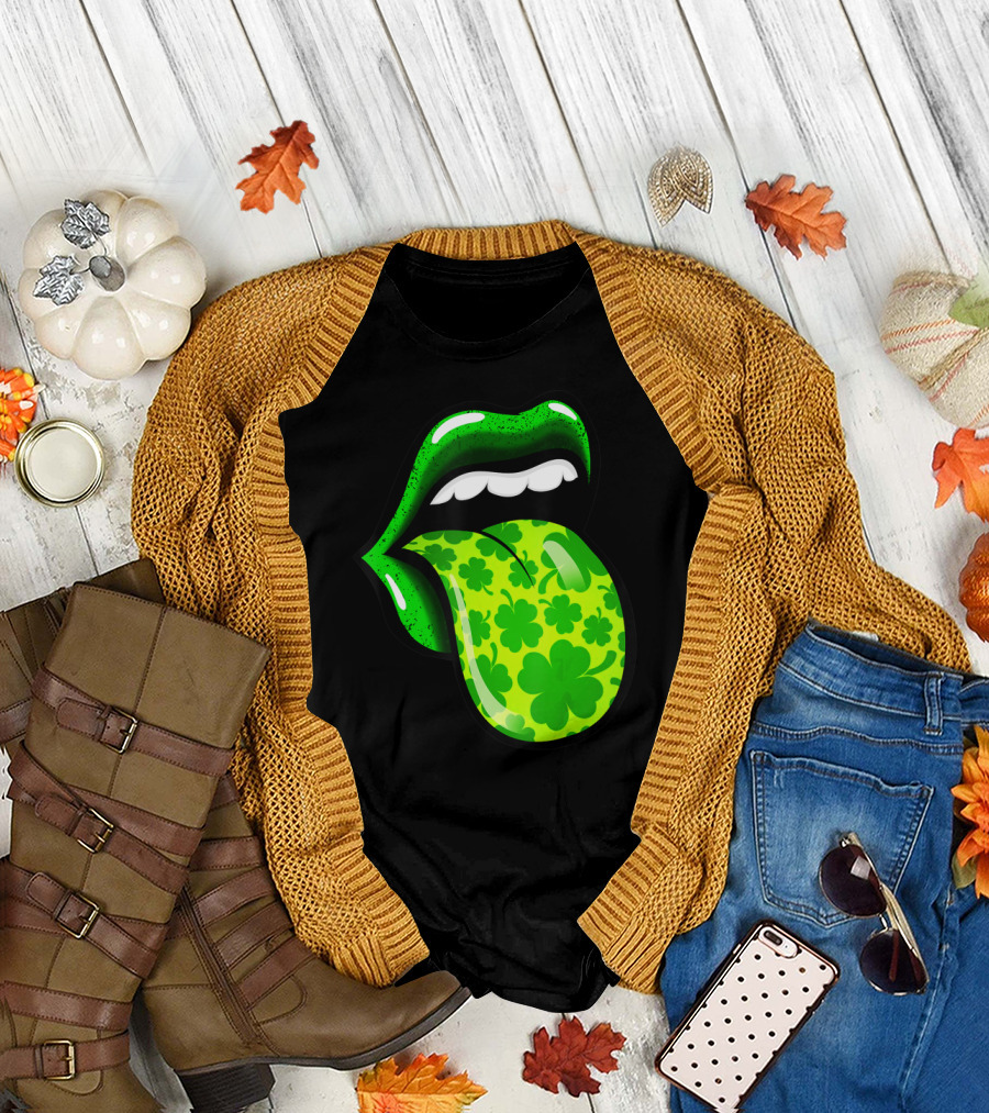 Green Shamrock Lips St Patricks Day Women T-Shirt
