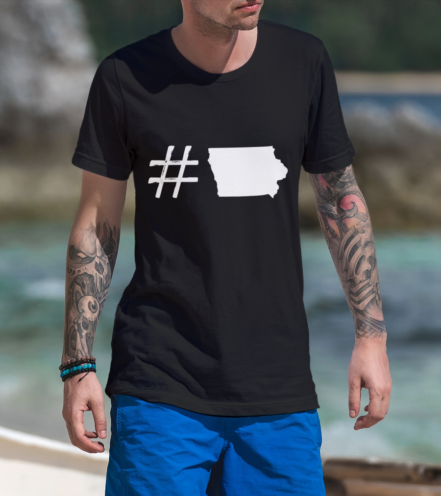 Iowa IA USA Flag Holiday Traveling T-Shirt