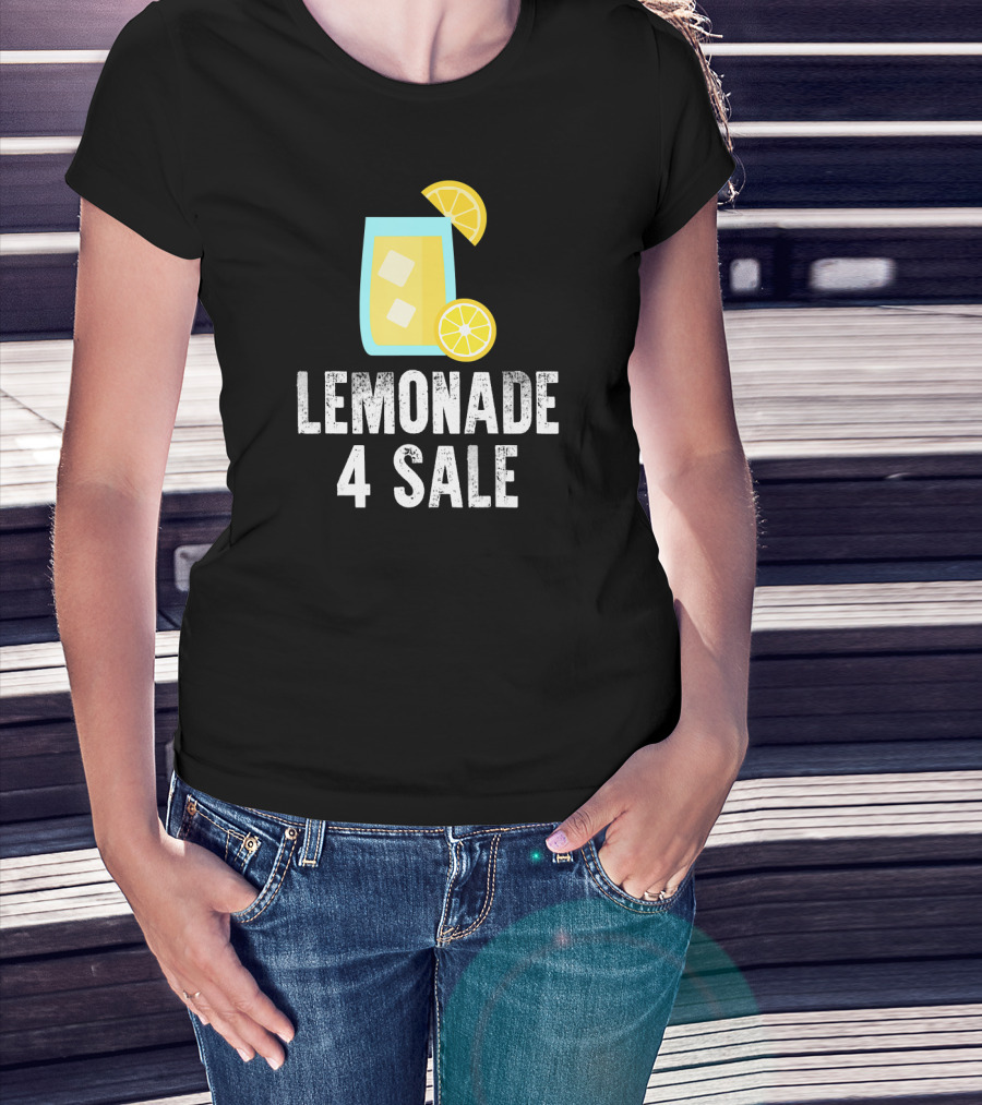 Lemonade 4 Sale Cool Iced Drink With Lemon Slices T-Shirt