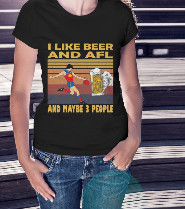 I Like Beer And AFL Maybe 3 People Retro Player And Beer Mug T-Shirt