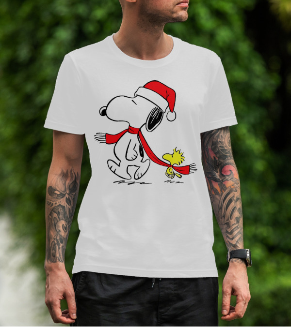 Snoopy Woodstock Charlie Brown Christmas Santa Hat Natalan T-Shirt