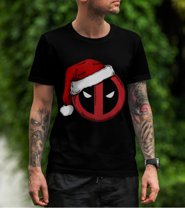Marvel Deadpool Santa Hat T-Shirt