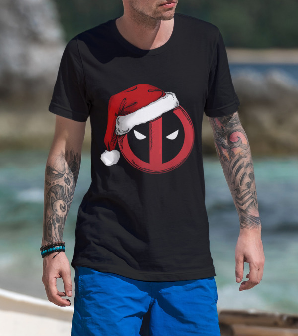 Marvel Deadpool Santa Hat T-Shirt