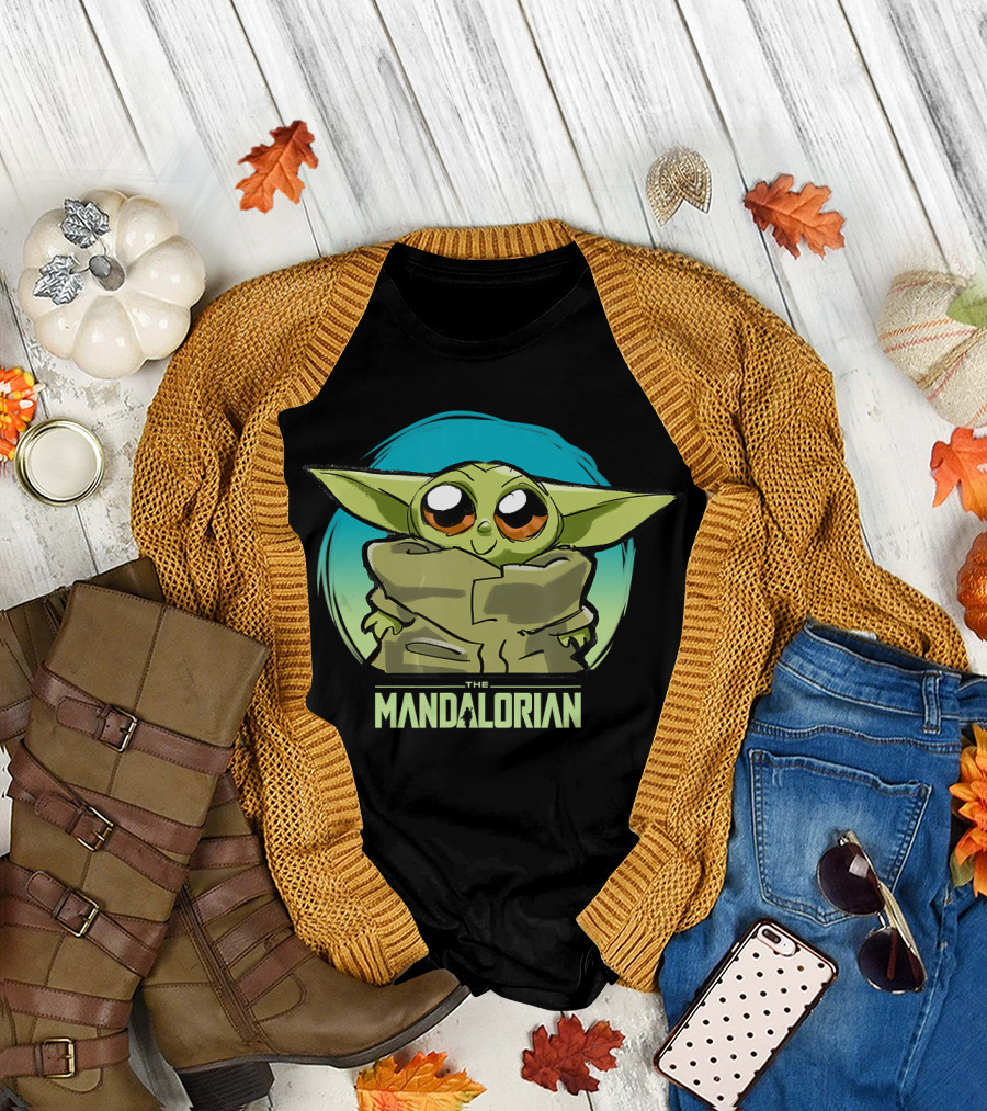 Star Wars The Mandalorian The Child Cute Blue Hue Baby Yoda Grogu T-Shirt