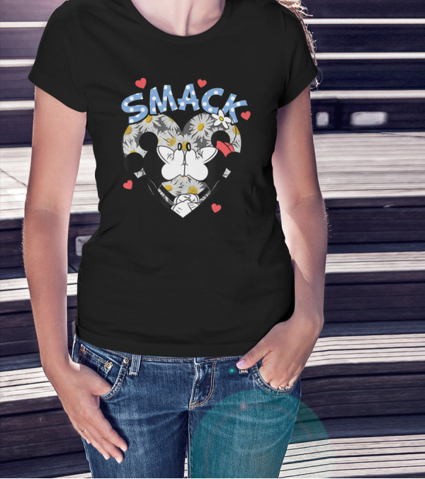 Disney Valentines Smack Kiss Heart Daisies Mickey And Minnie T-Shirt