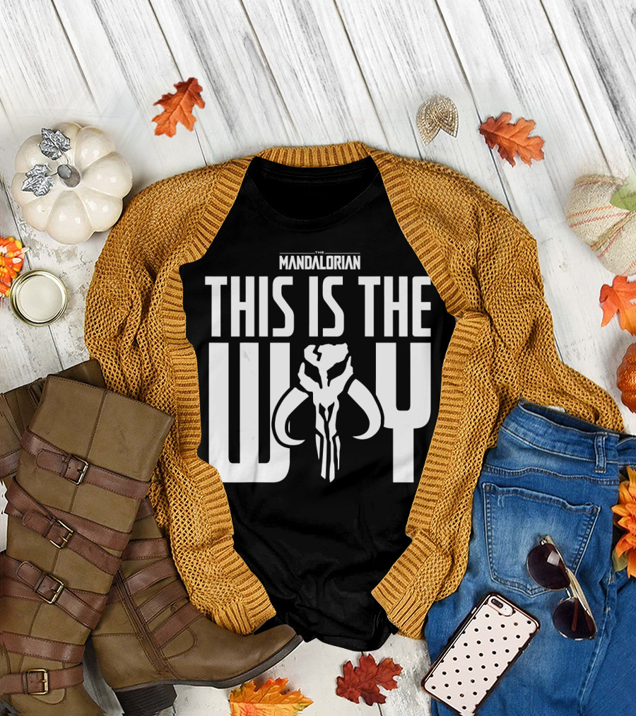 Star Wars The Mandalorian This Is The Way Mythosaur Emblem T-Shirt