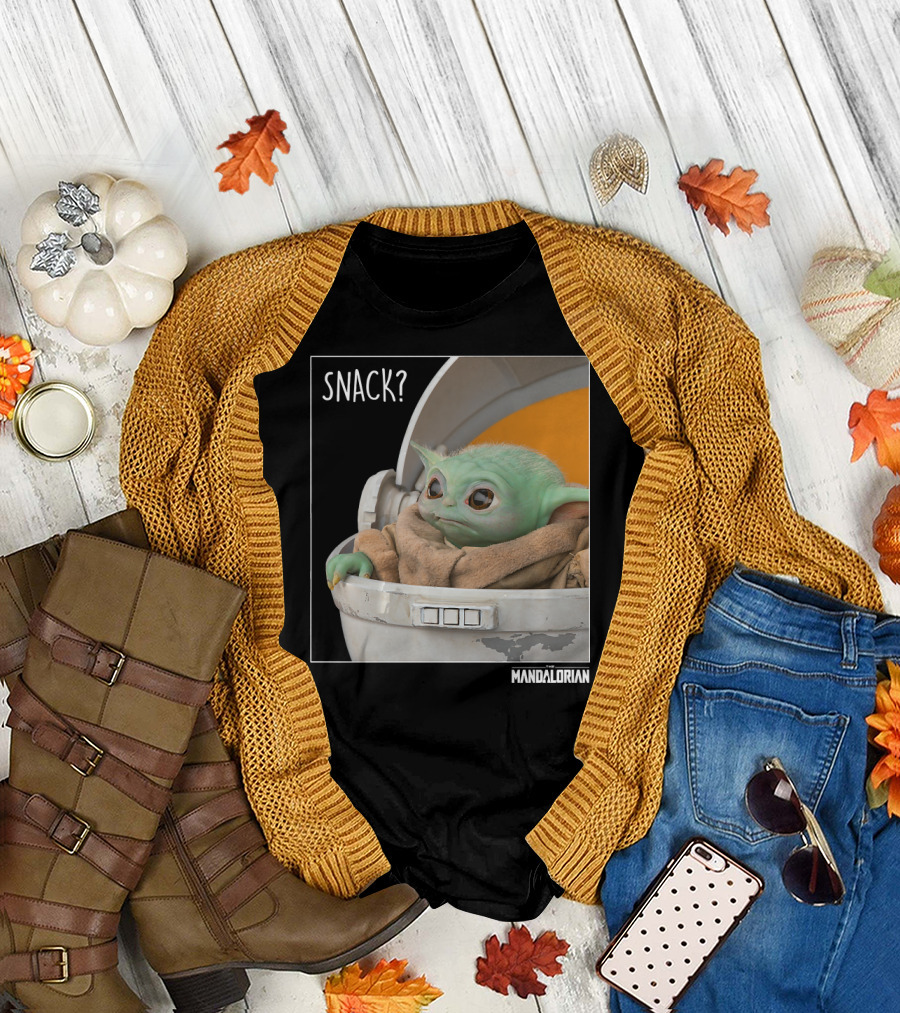 Star Wars The Mandalorian Snack Time The Child in Pod T-Shirt