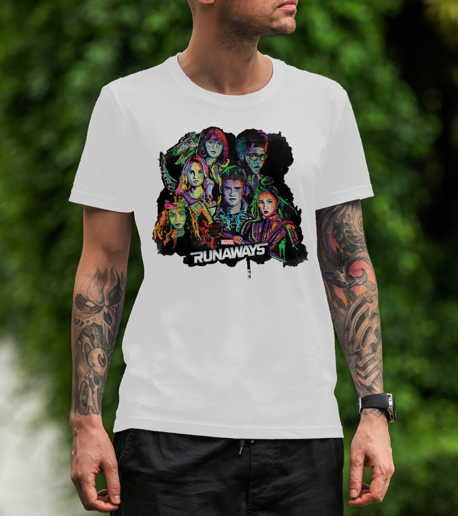 Marvel Runaways Vibrant Character Portraits Group Shot T-Shirt