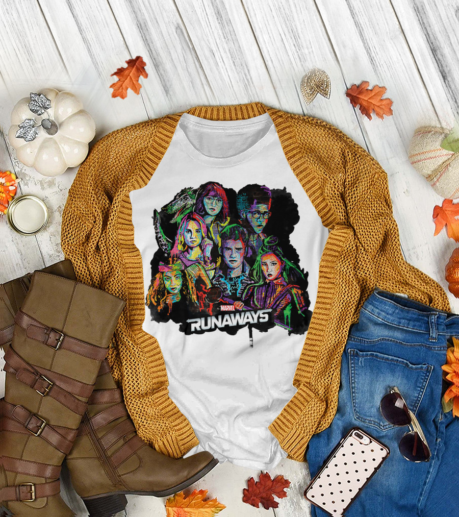 Marvel Runaways Vibrant Character Portraits Group Shot T-Shirt