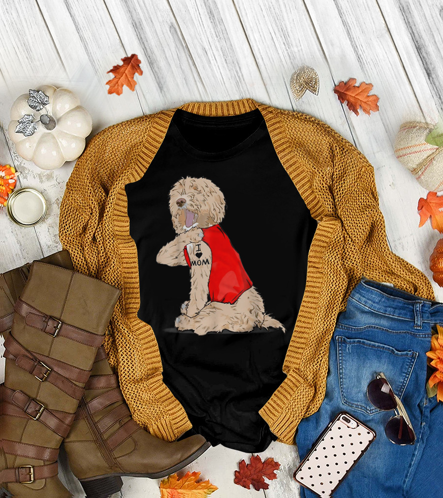 Labradoodle I Love Mom Tattoo Funny Dog in Red Vest Sitting Pose T-Shirt