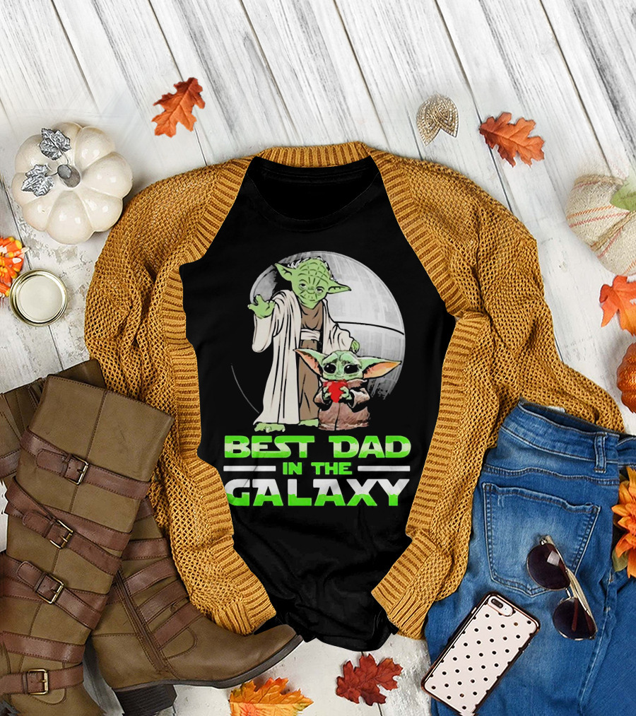 Best Dad in the Galaxy with Yoda and Baby Yoda T-Shirt
