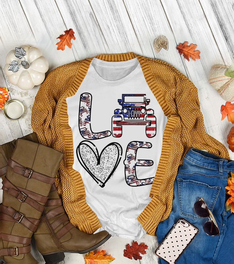 Love Jeep American Flag Enthusiast T-Shirt