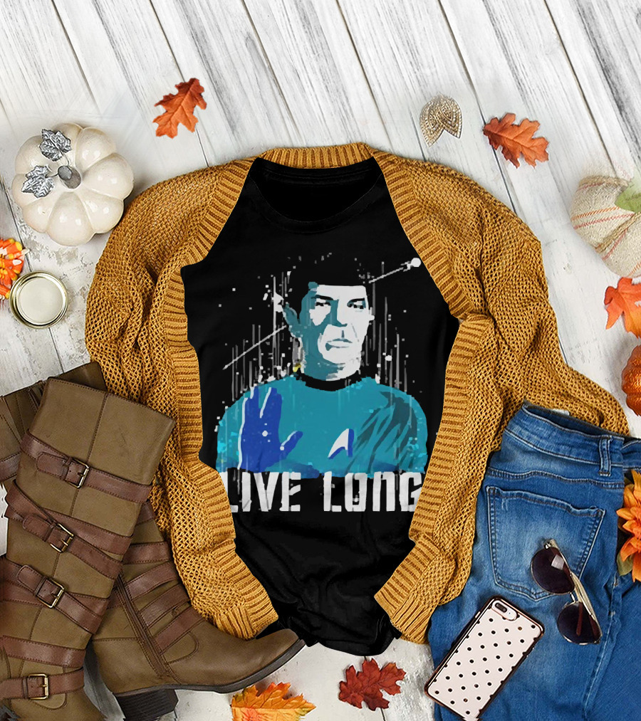 Star Trek Spock Live Long Vulcan Salute Iconic T-Shirt