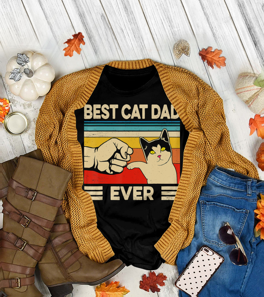 Best Cat Dad Ever Fist Bump Retro Cat T-Shirt