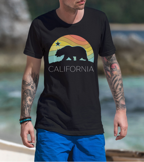 Retro California Bear Vintage Beach Cali Pride Surf 70s 80s Star Rainbow T-Shirt