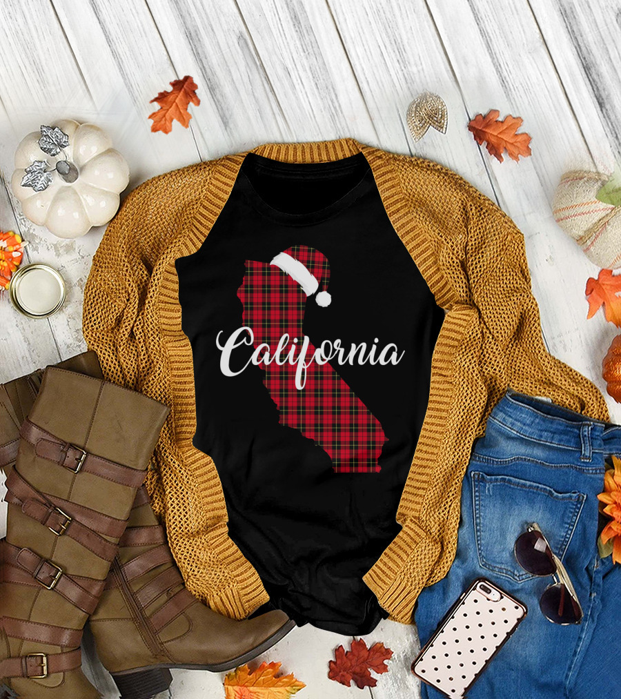 California Red Buffalo Plaid Santa Hat Royal Stewart T-Shirt