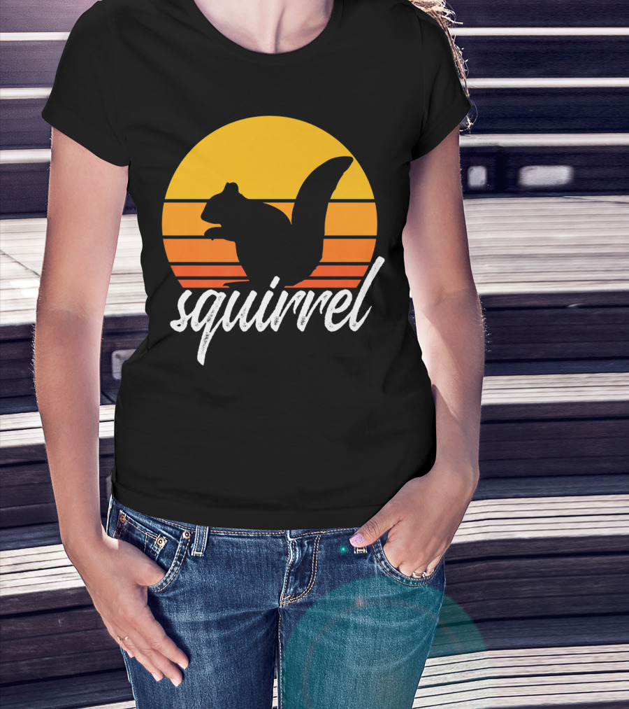 Squirrel Retro Sunset Silhouette Animal Lover Vintage T-Shirt