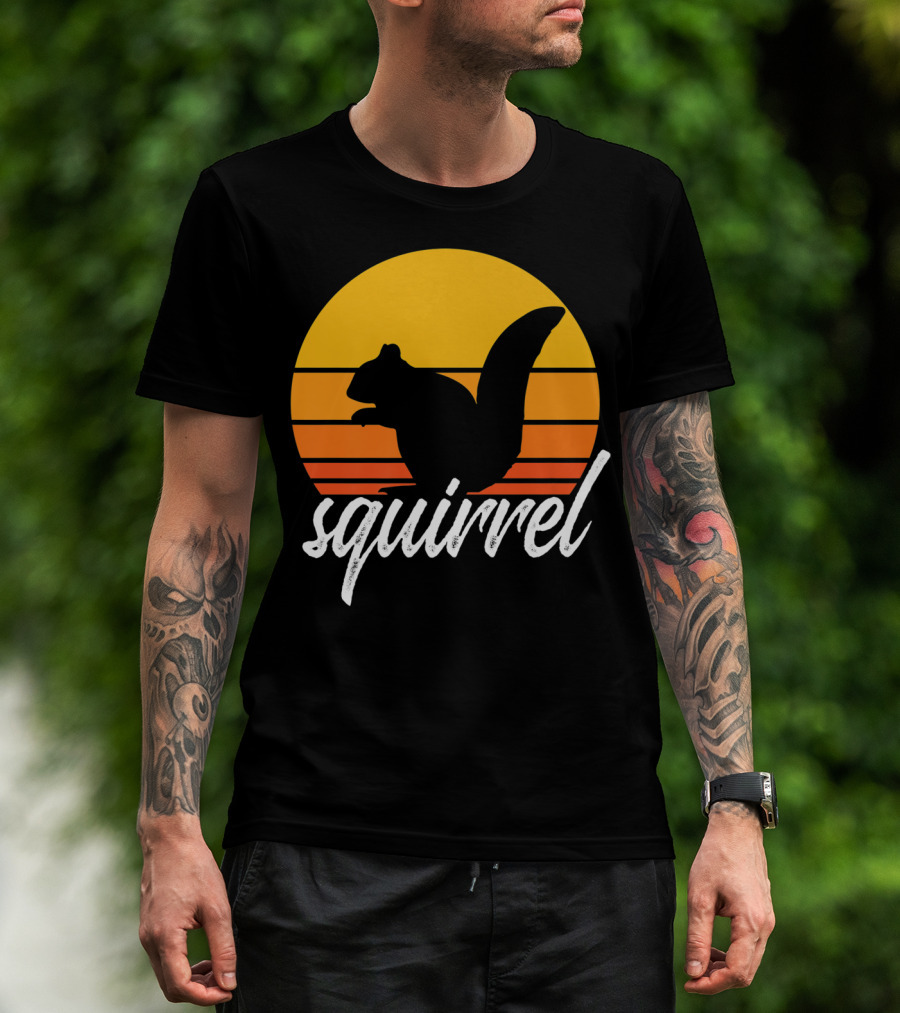 Squirrel Retro Sunset Silhouette Animal Lover Vintage T-Shirt