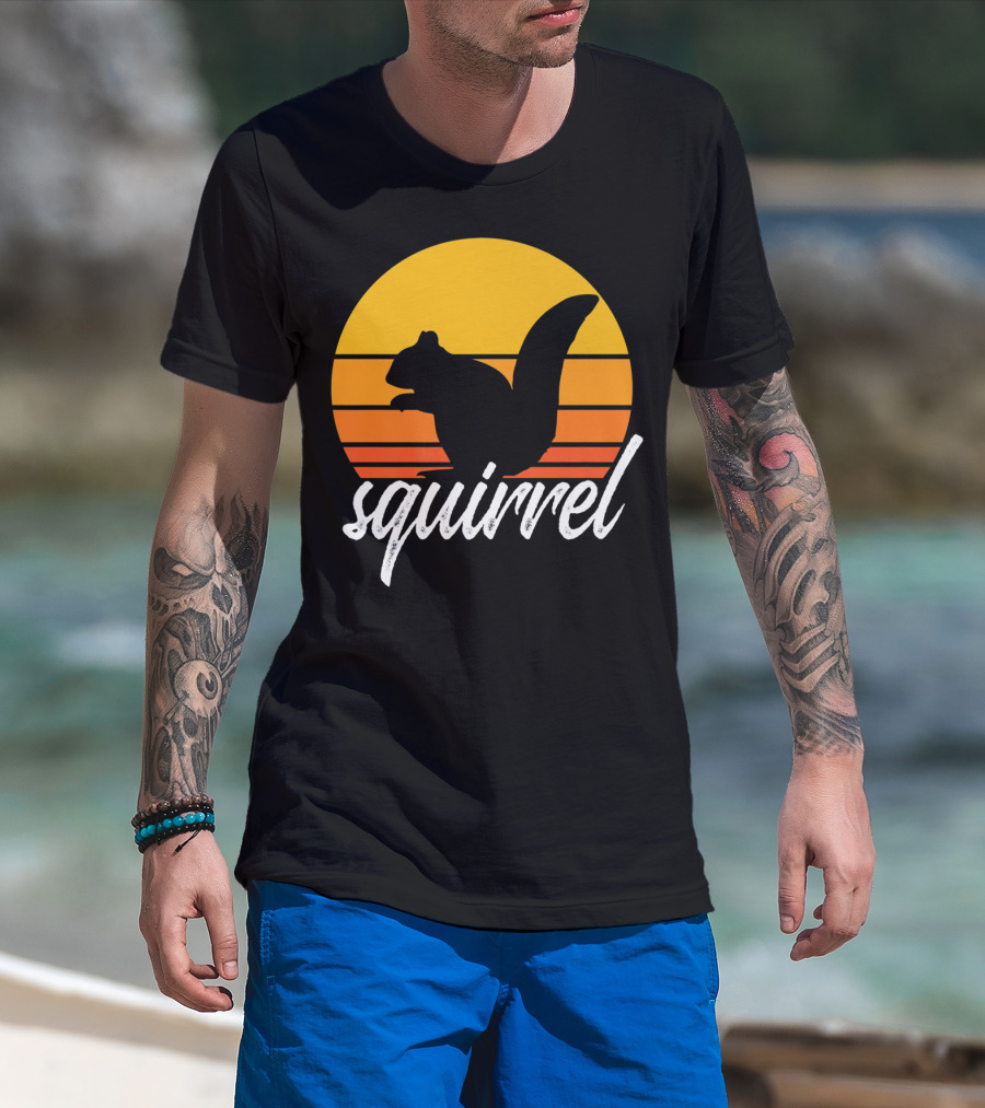 Squirrel Retro Sunset Silhouette Animal Lover Vintage T-Shirt