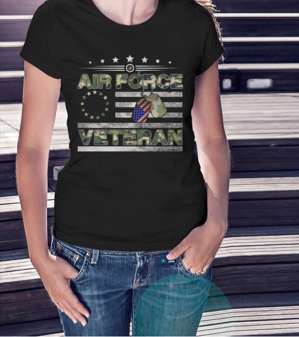 Air Force Veteran Betsy Ross Camo American Flag Dog Tags T-Shirt
