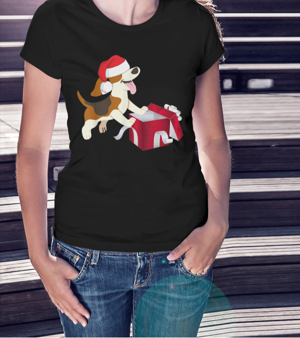 Beagle Dog Christmas Funny Santa Hat With Gift Box T-Shirt