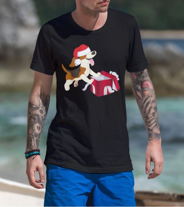 Beagle Dog Christmas Funny Santa Hat With Gift Box T-Shirt