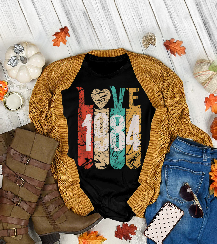 Love 1984 Classic Best Year Perfect Cool T-Shirt