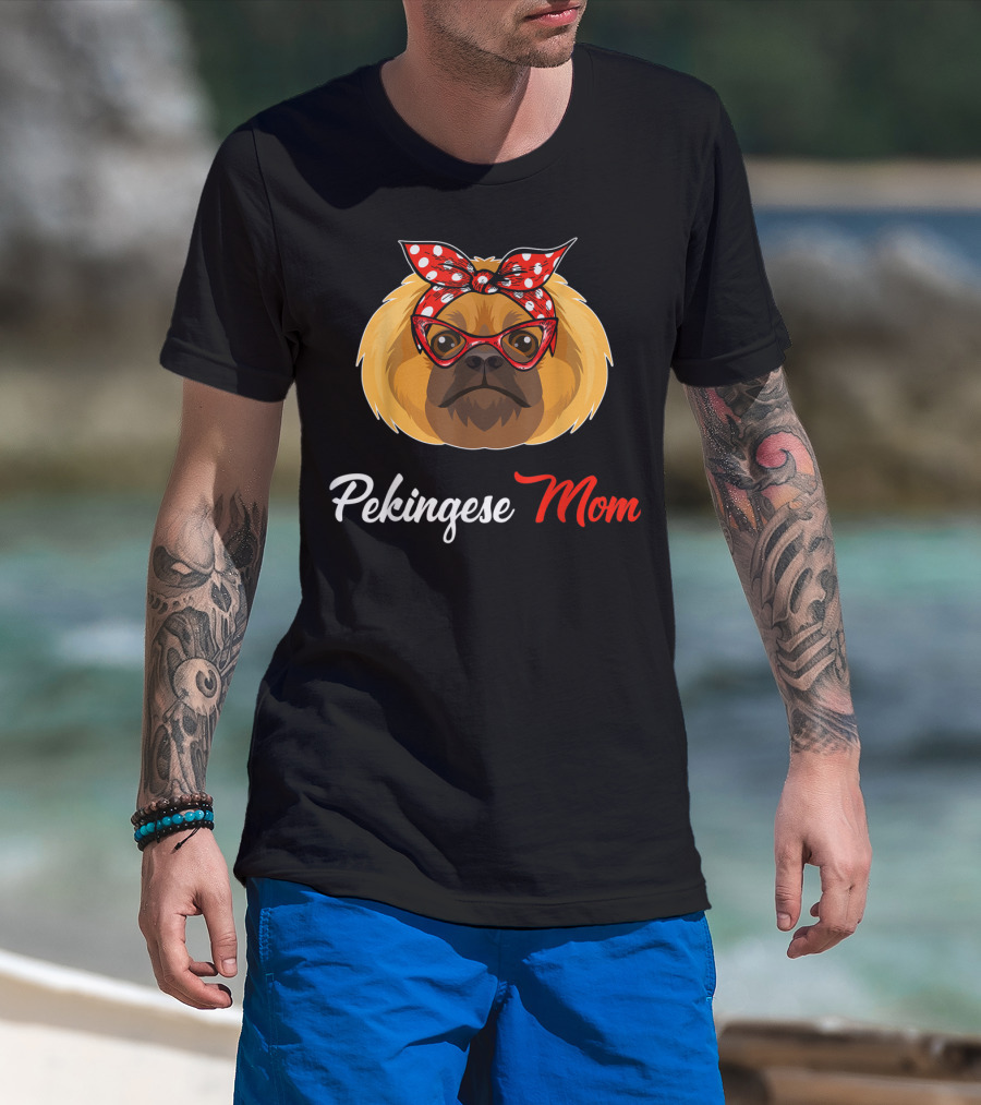 Pekingese Mom With Bandana And Glasses T-Shirt