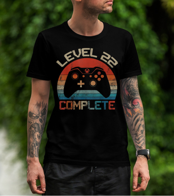 Level 22 Complete Vintage Birthday Gaming T-Shirt