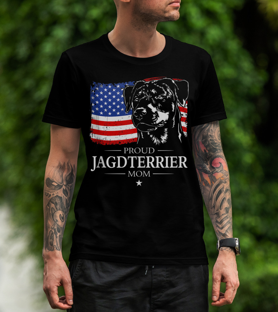 Proud Jagdterrier Mom American Flag T-Shirt