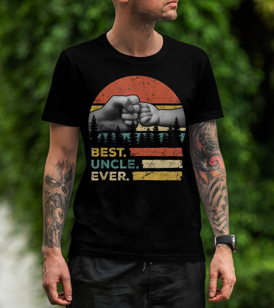 Best Uncle Ever Vintage Forest Fist Bump T-Shirt