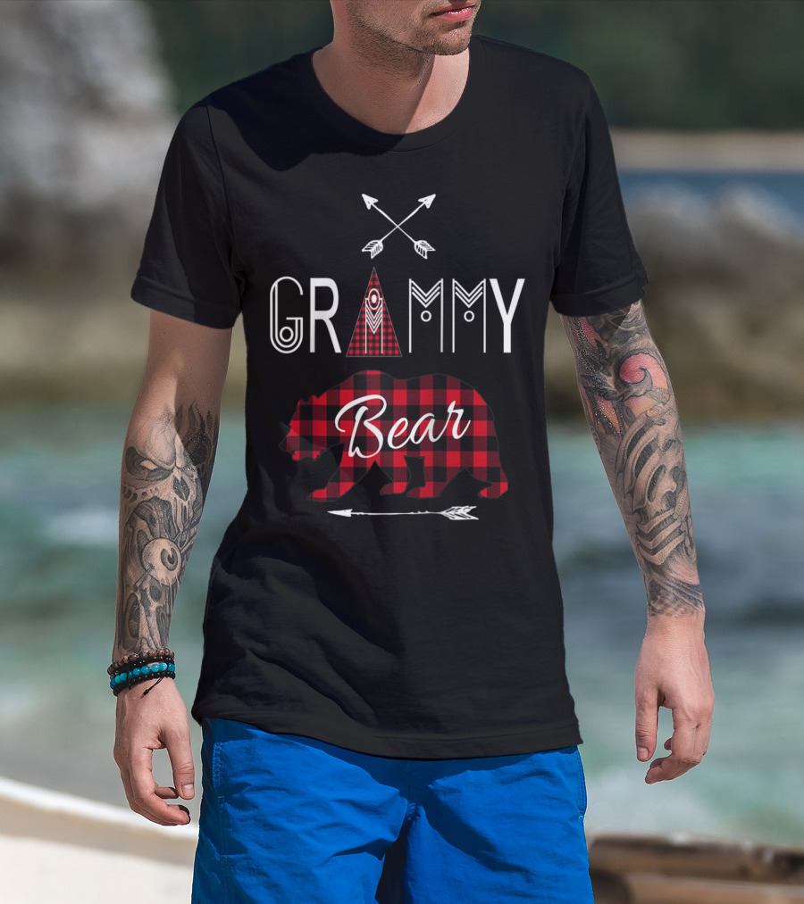 Grammy Bear Buffalo Plaid Family Vacation Rustic Arrow T-Shirt