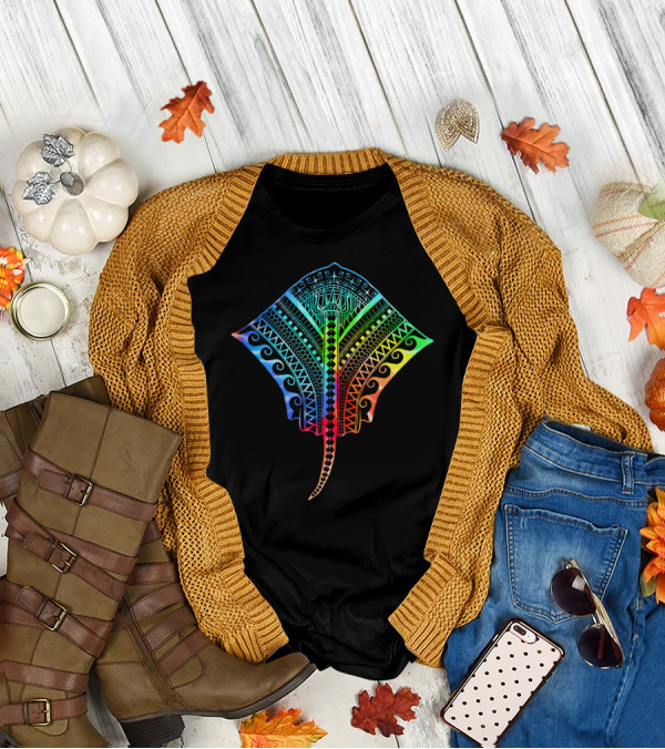 Hawaiian Tribal Tropical Stingray Pattern Beach T-Shirt