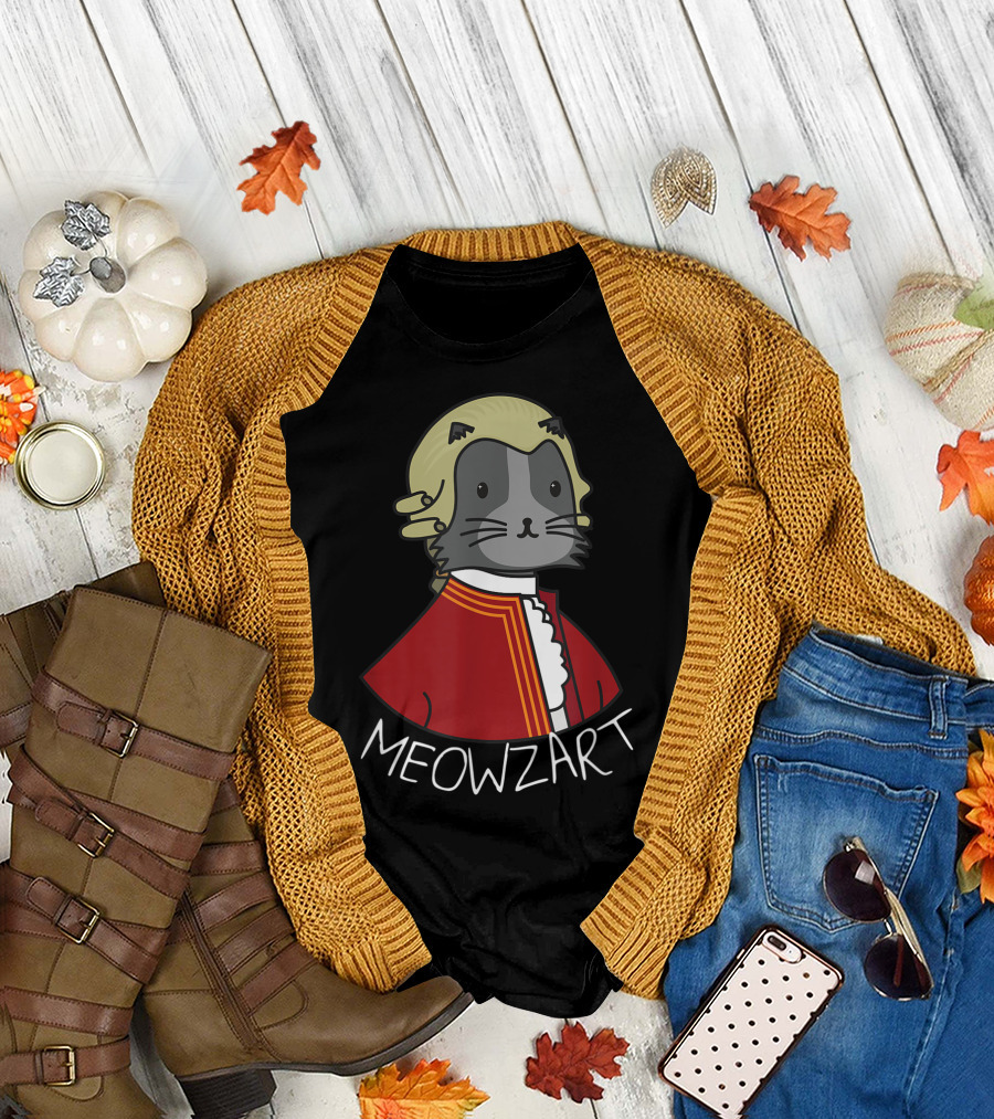 Meowzart Funny Cat Classic Music Mozart with Red Coat and Wig T-Shirt
