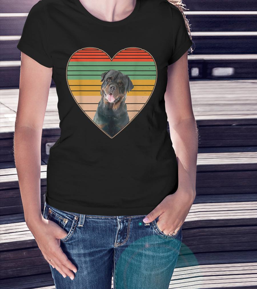 Vintage Rottweiler Heart Retro Stripes T-Shirt