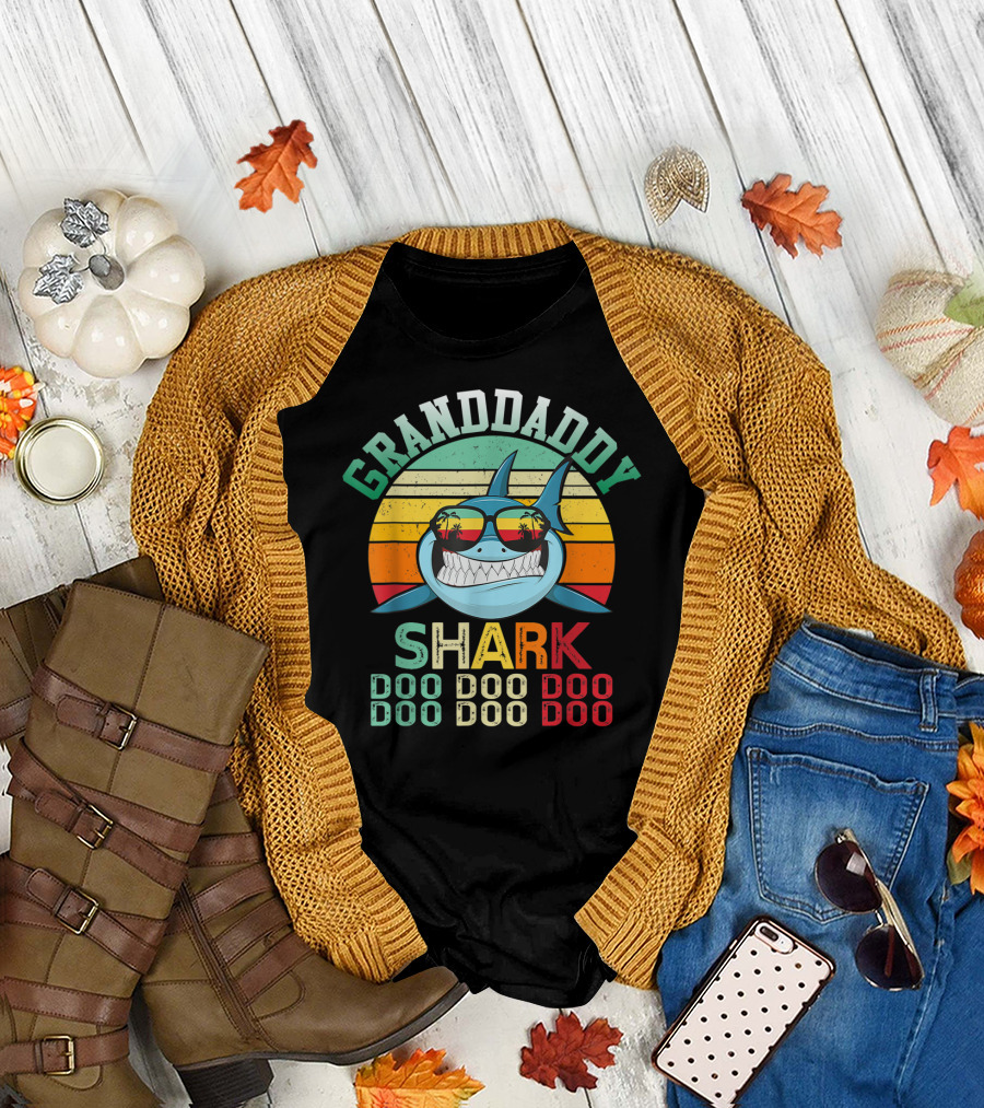 Granddaddy Shark Doo Doo Doo Doo Funny Family Birthday T-Shirt