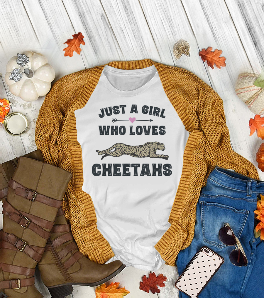 Just A Girl Who Loves Cheetahs T-Shirt
