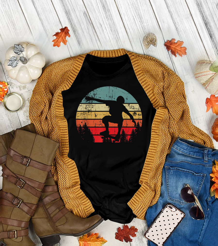 Half Pipe Vintage Skateboarder Skater Retro Sunset T-Shirt
