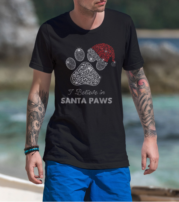 I Believe In Santa Paws Dog Paw Print With Santa Hat T-Shirt