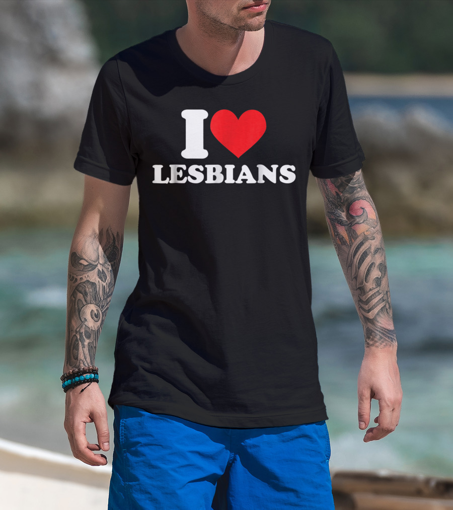 I Heart Lesbians Love T-Shirt