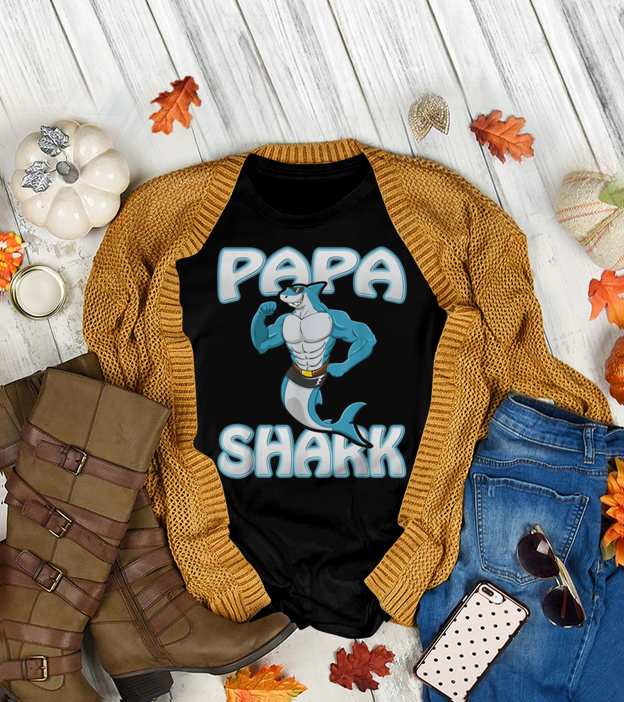 Papa Shark Muscular Gym Dad Father's Day T-Shirt