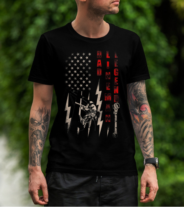 Dad Lineman Legend American Flag Lightning Bolt Wrench T-Shirt