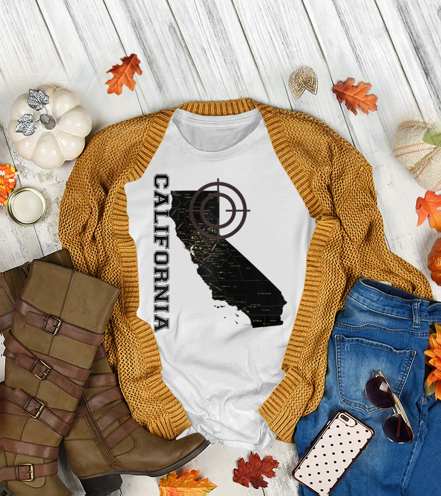 California Maps Classic Fun Black X0 State Outline with Target T-Shirt