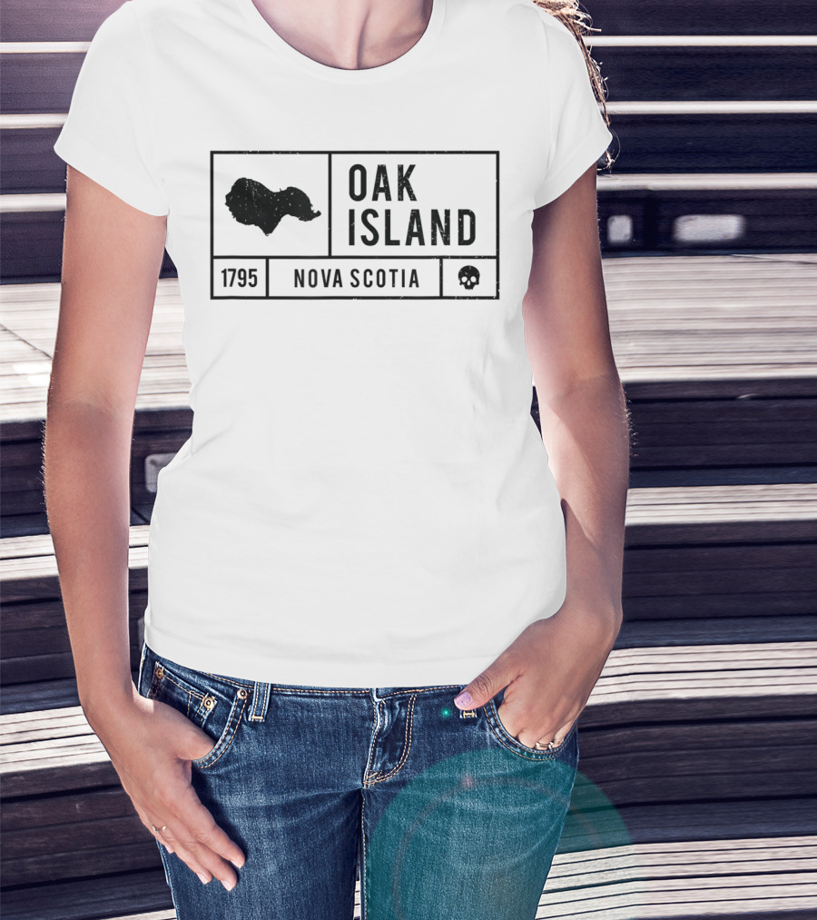 Oak Island 1795 Nova Scotia Map Skull T-Shirt