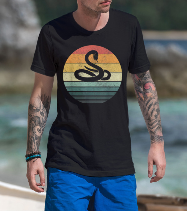 Vintage 70s Snake Sunset Nature Retro Stripes T-Shirt